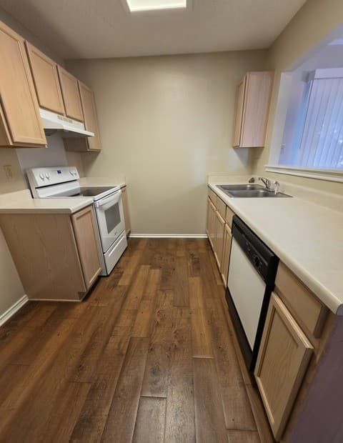 2303  Dalhart Pass, San Antonio, TX 78245 — photo 4