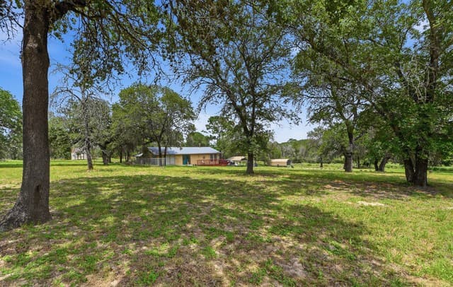 1027  Bluebonnet, Adkins, TX 78101 — photo 25