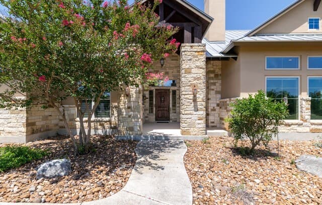 762  Buckskin Trl, Bandera, TX 78003 — photo 2