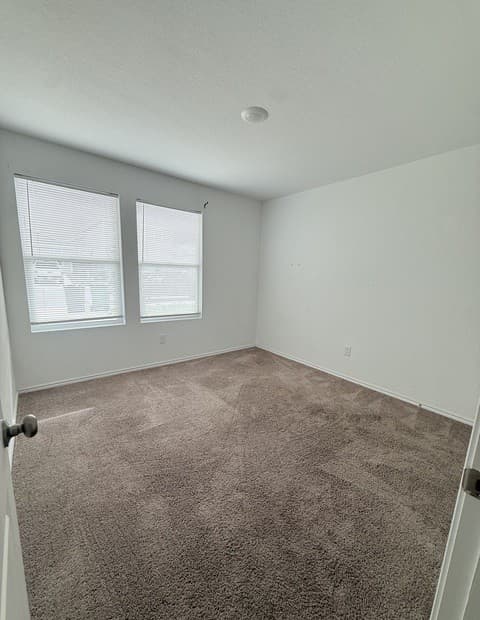 8910  Solar Cove, San Antonio, TX 78252 — photo 5