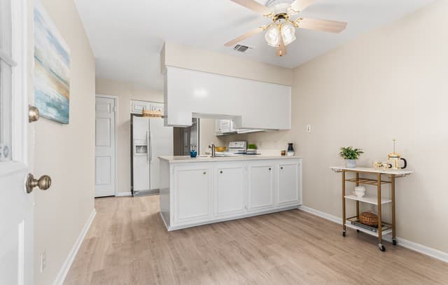 2611  Eisenhauer Unit 304, San Antonio, TX 78209 — photo 10