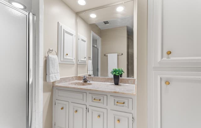 2611  Eisenhauer Unit 304, San Antonio, TX 78209 — photo 19