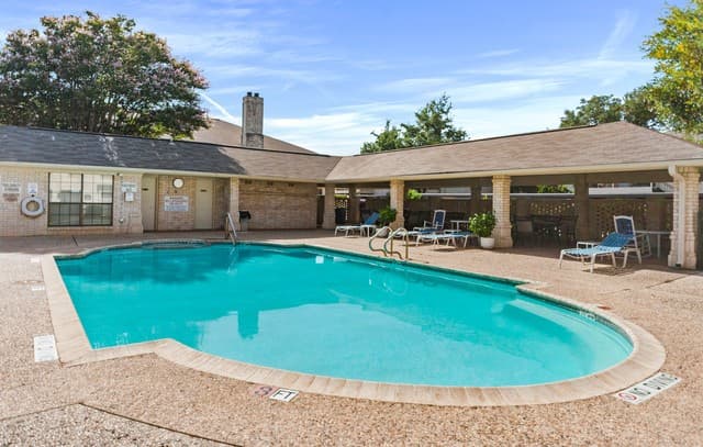 2611  Eisenhauer Unit 304, San Antonio, TX 78209 — photo 3