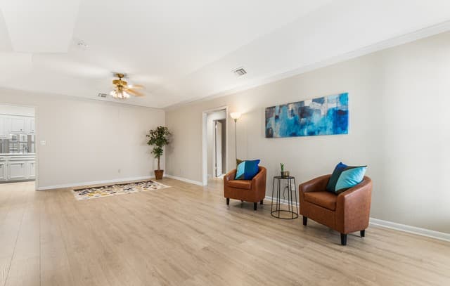 2611  Eisenhauer Unit 304, San Antonio, TX 78209 — photo 6