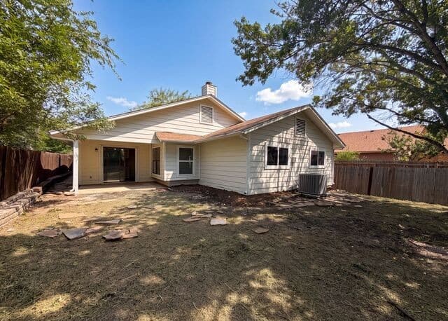 7339  Longing Trl, San Antonio, TX 78244 — photo 15
