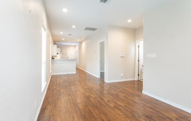 2009  Colima St, San Antonio, TX 78207 — photo 4