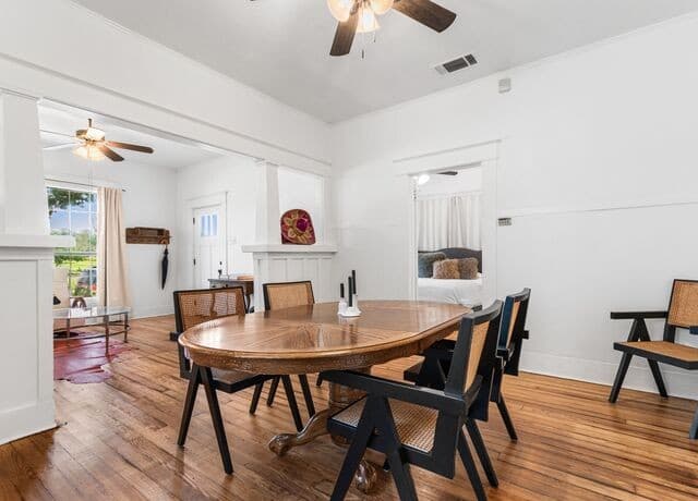 2213 N Flores Street, San Antonio, TX 78212 — photo 9