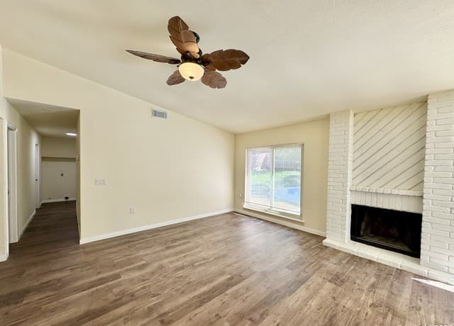 5806  Misty Gln, San Antonio, TX 78247 — photo 11