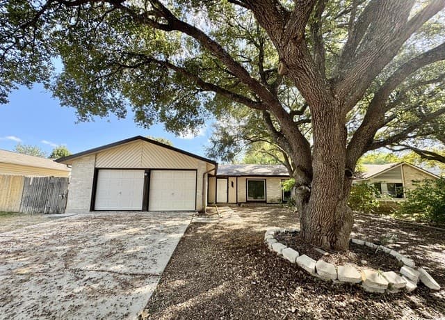 5806  Misty Gln, San Antonio, TX 78247 — photo 3