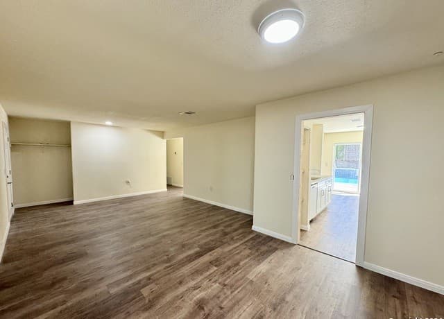 5806  Misty Gln, San Antonio, TX 78247 — photo 5
