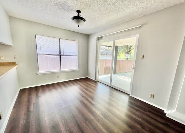 8626  Serene Ridge Drive, San Antonio, TX 78239 — photo 12