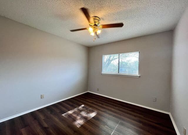 8626  Serene Ridge Drive, San Antonio, TX 78239 — photo 18