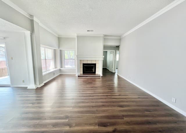 8626  Serene Ridge Drive, San Antonio, TX 78239 — photo 3