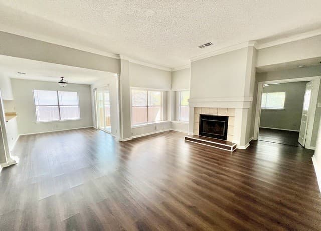 8626  Serene Ridge Drive, San Antonio, TX 78239 — photo 5