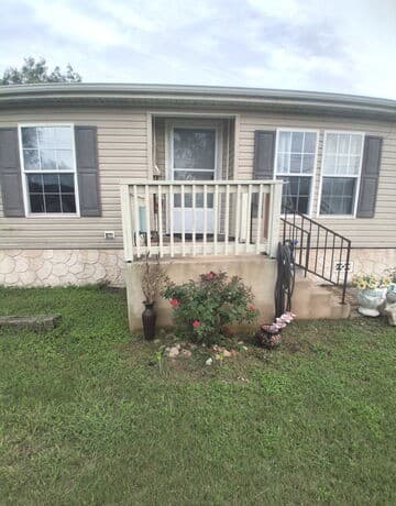 1025  County Road 3821, San Antonio, TX 78253 — photo 4