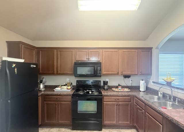 2314  Mission Vis, San Antonio, TX 78223 — photo 12