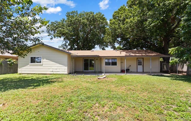 8810  Garden Quarte St, San Antonio, TX 78217 — photo 25