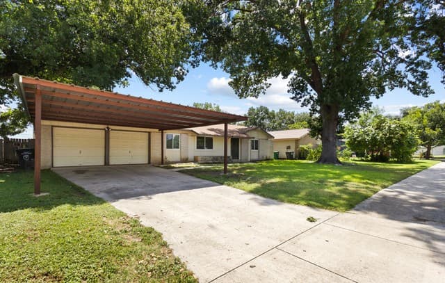 8810  Garden Quarte St, San Antonio, TX 78217 — photo 3