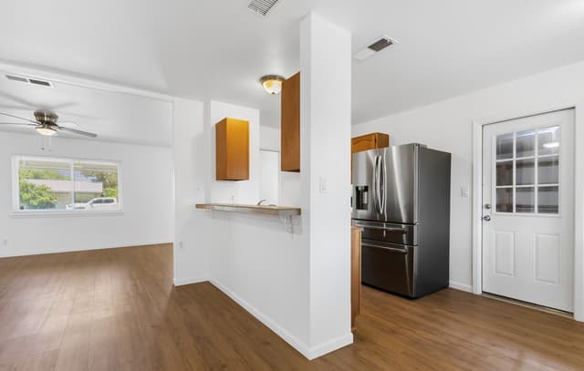 8810  Garden Quarte St, San Antonio, TX 78217 — photo 9