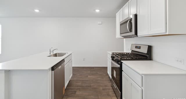 4243  Common Sage, Von Ormy, TX 78073 — photo 6