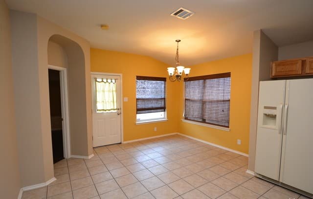 10330  Tiger Paw, San Antonio, TX 78251 — photo 5