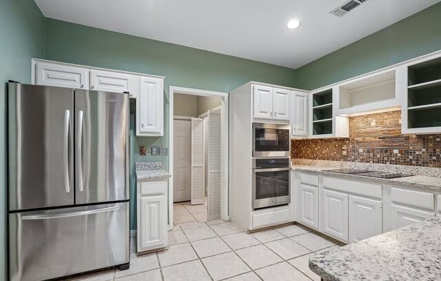 2647  Inwood Briar, San Antonio, TX 78248 — photo 11