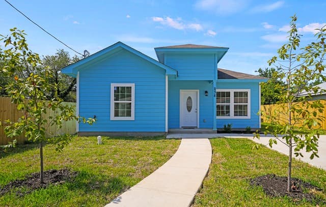 238  Bundy, San Antonio, TX 78220 — photo 2