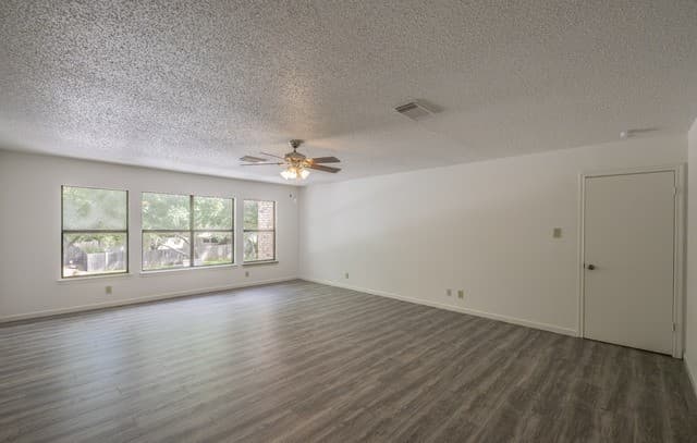 16009  Hickory Well Dr, San Antonio, TX 78247 — photo 12