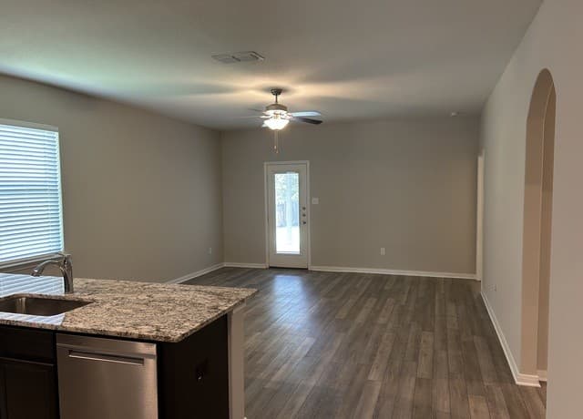 7970  Cactus Plum Dr, San Antonio, TX 78254 — photo 2