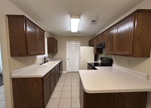 1642 W County Line Rd, New Braunfels, TX 78130 — photo 10