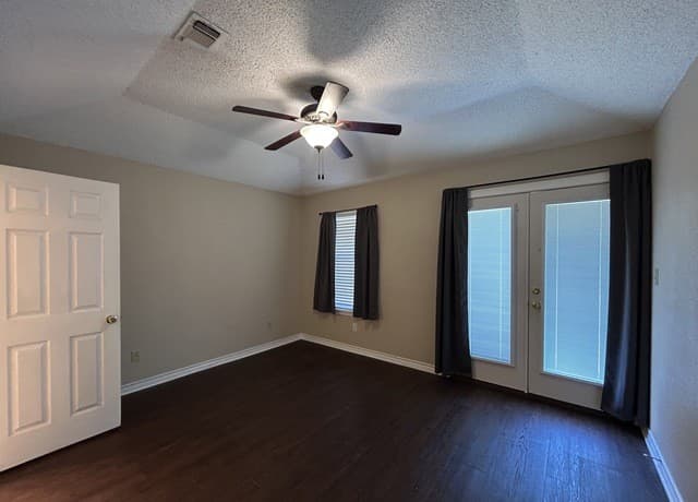 1642 W County Line Rd, New Braunfels, TX 78130 — photo 15