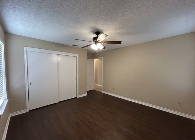 1642 W County Line Rd, New Braunfels, TX 78130 — photo 16