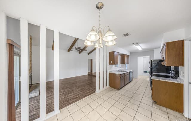 9218  Woodheather, San Antonio, TX 78254 — photo 9