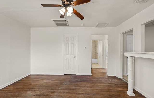 759  Avondale Ave, San Antonio, TX 78223 — photo 8