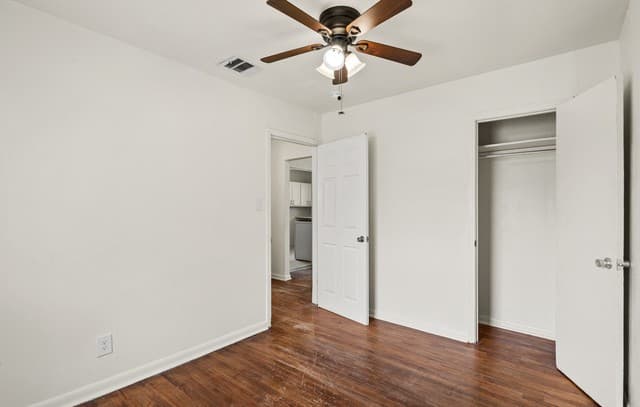 759  Avondale Ave, San Antonio, TX 78223 — photo 9