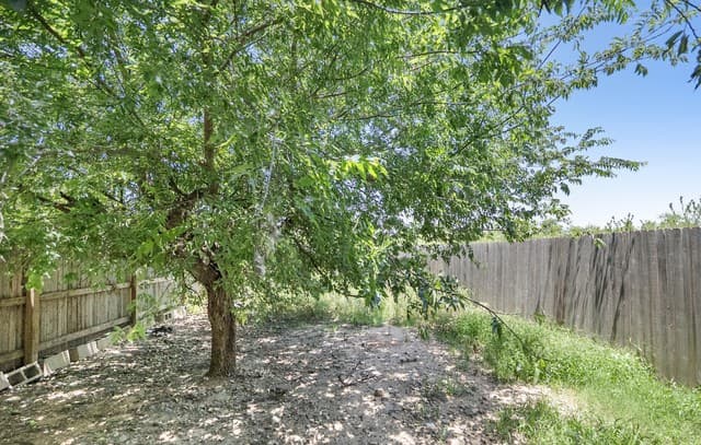 8623  Key Windy Way, Converse, TX 78109 — photo 18