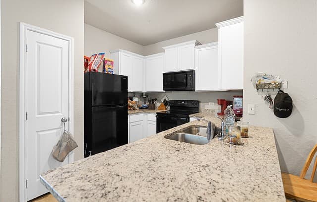 8623  Key Windy Way, Converse, TX 78109 — photo 22