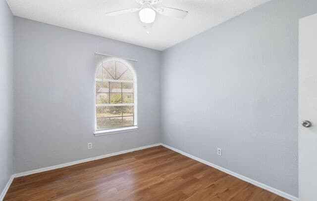 5111  Red Hawk, San Antonio, TX 78242 — photo 13