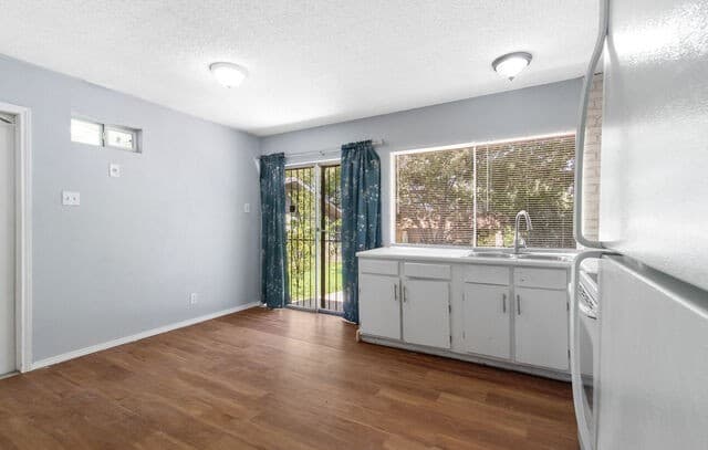 5111  Red Hawk, San Antonio, TX 78242 — photo 17