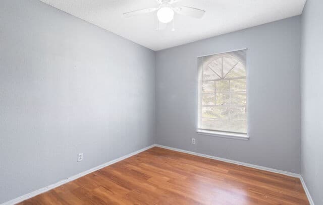 5111  Red Hawk, San Antonio, TX 78242 — photo 4