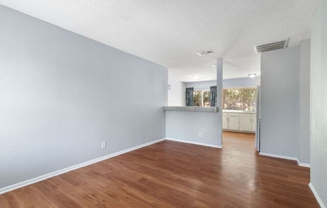 5111  Red Hawk, San Antonio, TX 78242 — photo 6