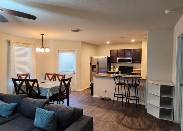 6420  Legato Curve, San Antonio, TX 78252 — photo 6