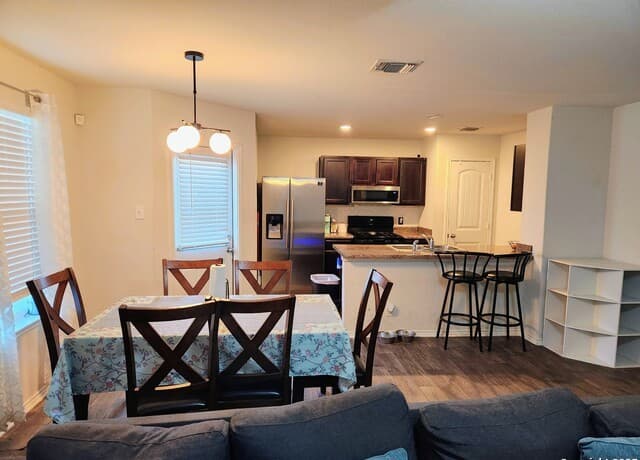 6420  Legato Curve, San Antonio, TX 78252 — photo 7