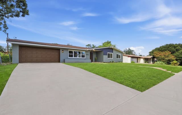 415  Redcliff Dr, San Antonio, TX 78216 — photo 3