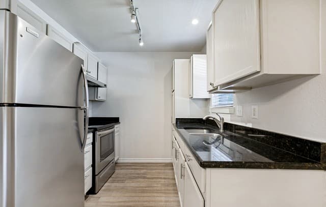 215  Eleanor Ave, San Antonio, TX 78209 — photo 11