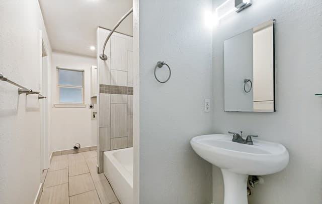 215  Eleanor Ave, San Antonio, TX 78209 — photo 13