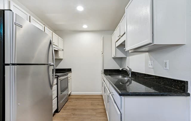 215  Eleanor Ave, San Antonio, TX 78209 — photo 17