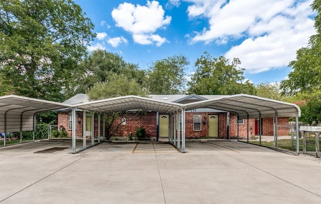 215  Eleanor Ave, San Antonio, TX 78209 — photo 2