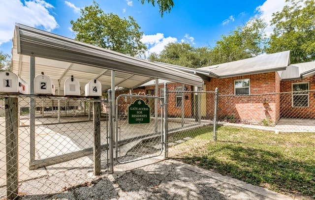 215  Eleanor Ave, San Antonio, TX 78209 — photo 3