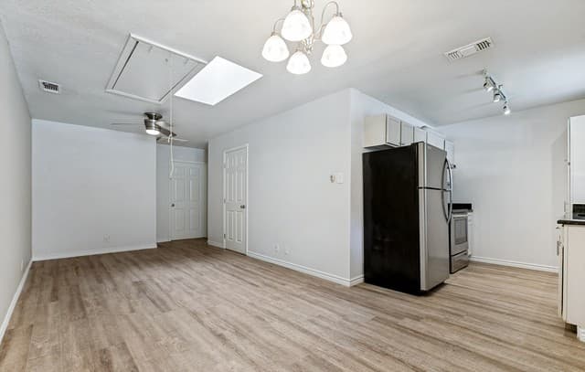 215  Eleanor Ave, San Antonio, TX 78209 — photo 9